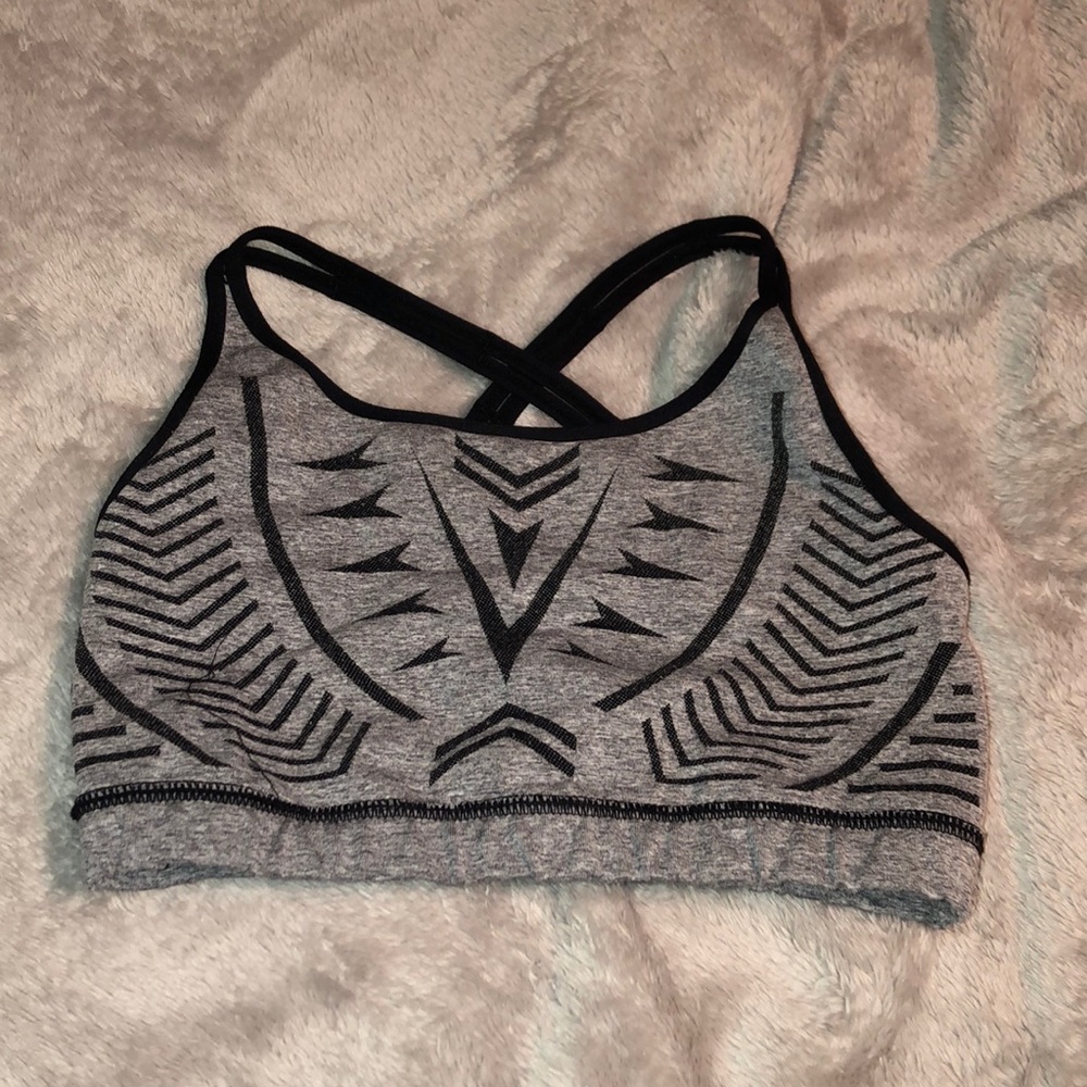 sports bra